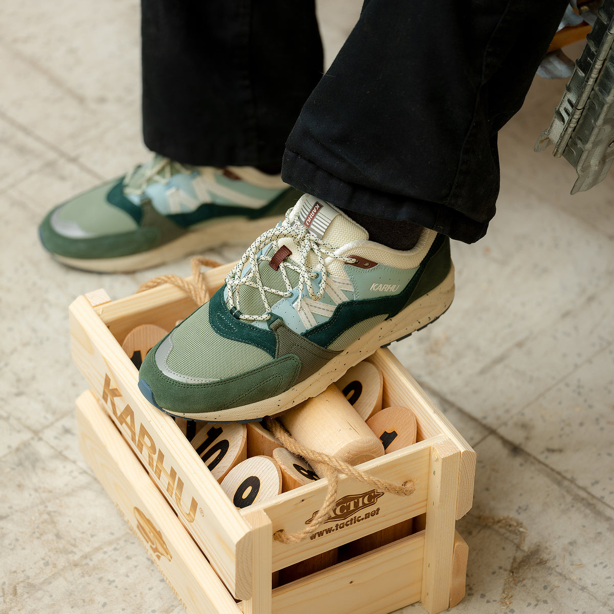 Introducing the Karhu x MÖLKKY® Pack