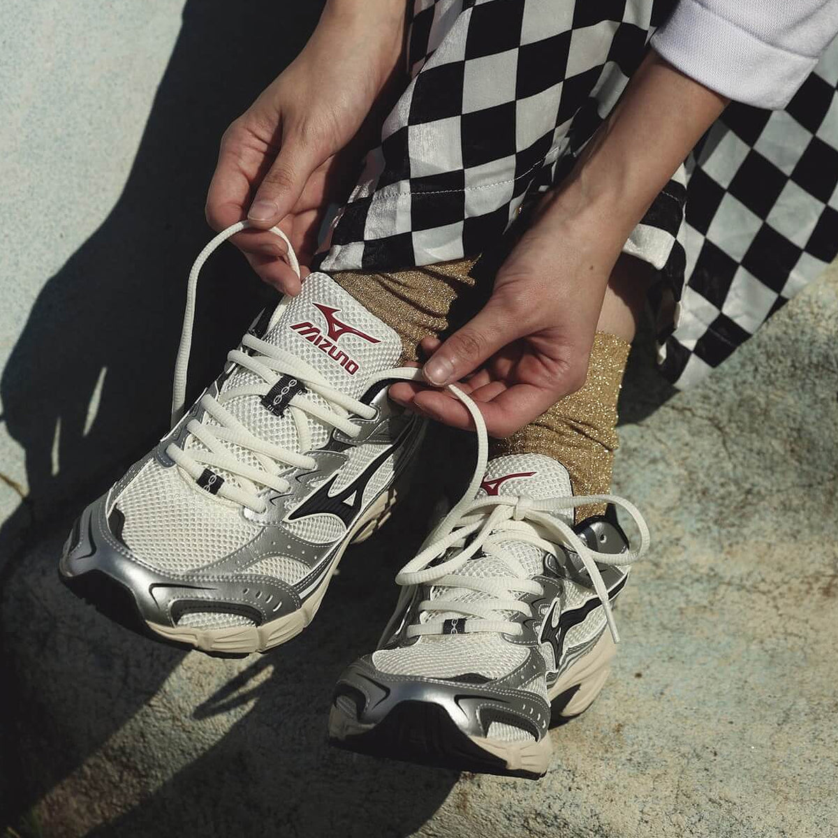 Mizuno MXR SPORT: Y2K Running Style, Reimagined