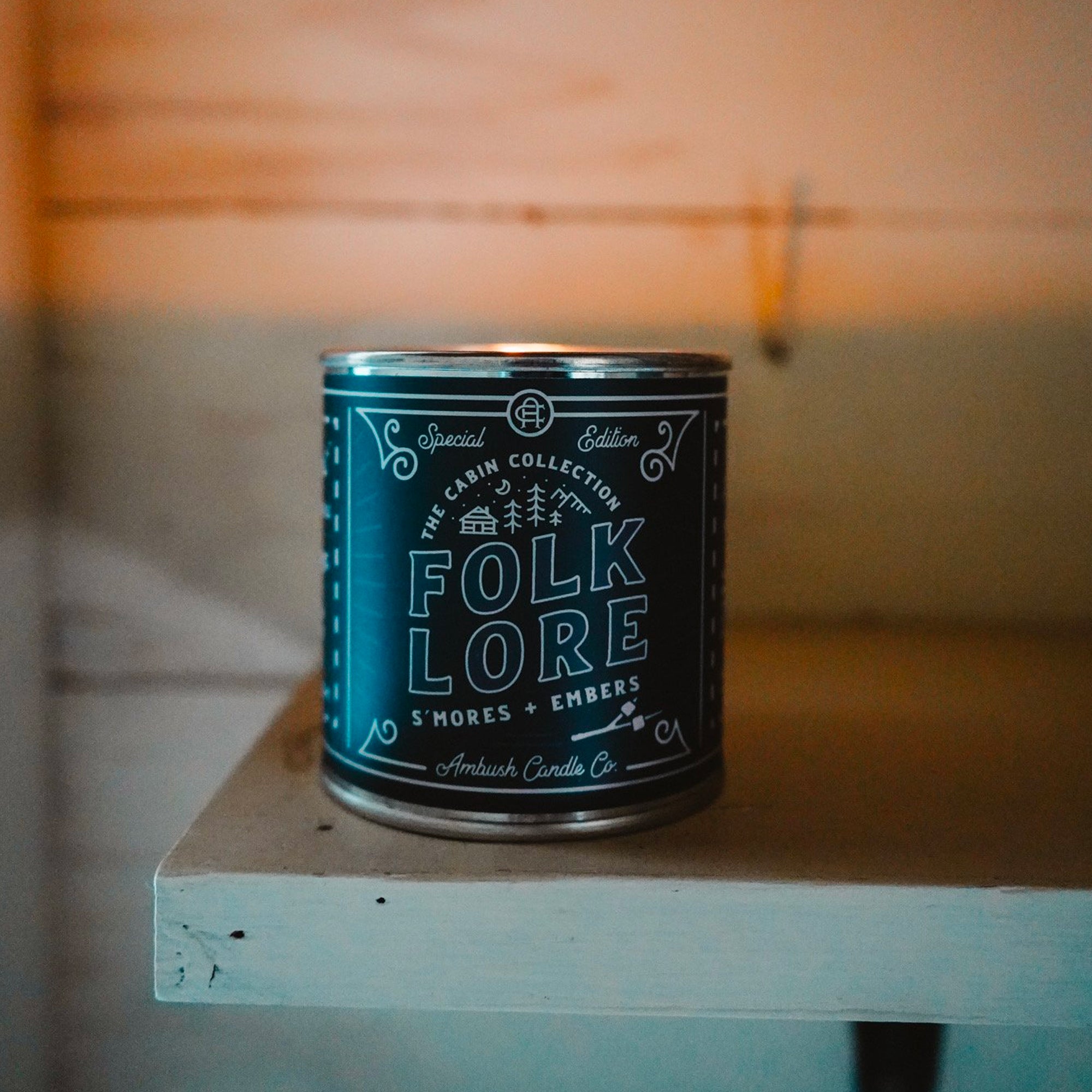 Ambush Candle Co. 8oz 'Folklore' Soy Candle - S'mores / Embers