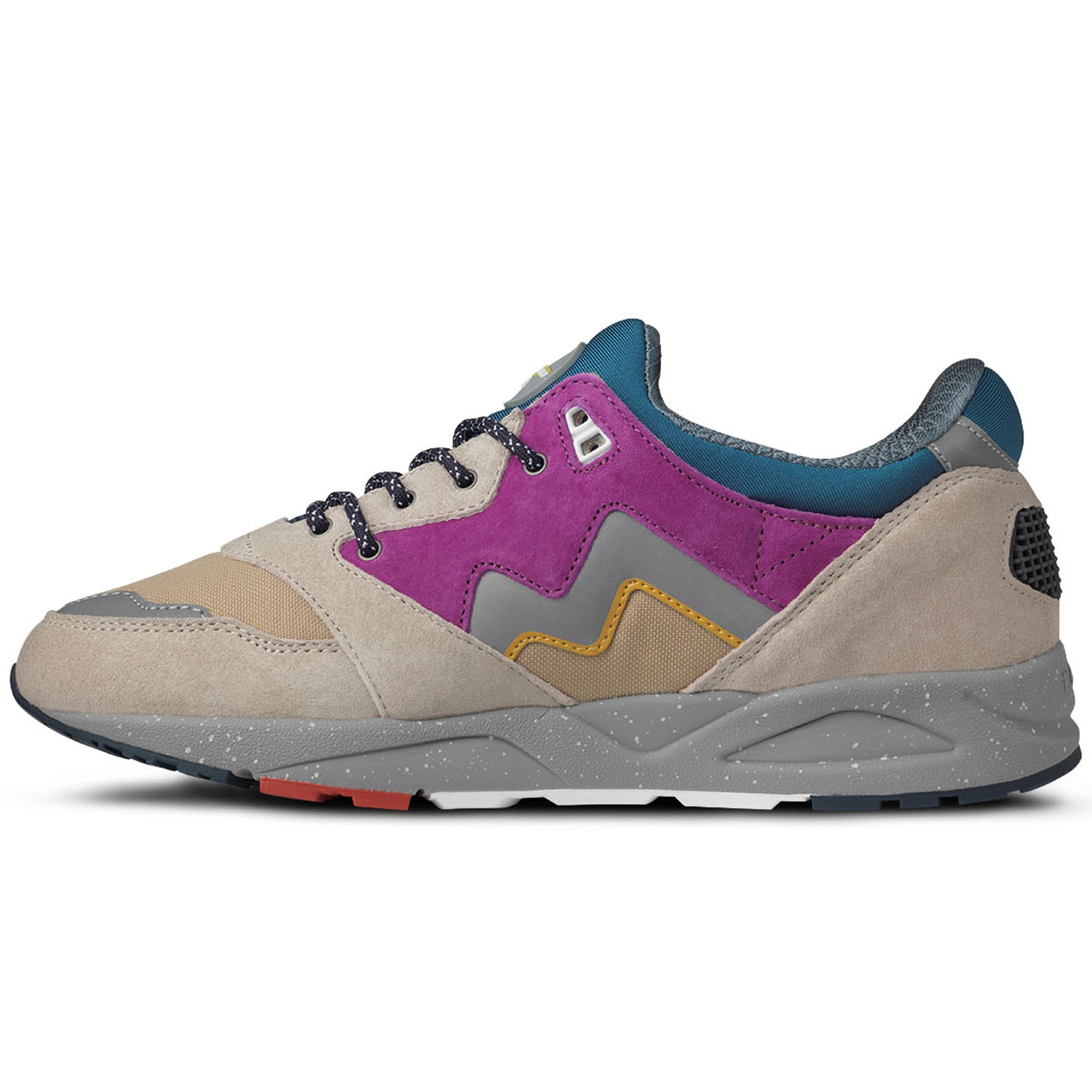 Karhu Aria 95 Trainers