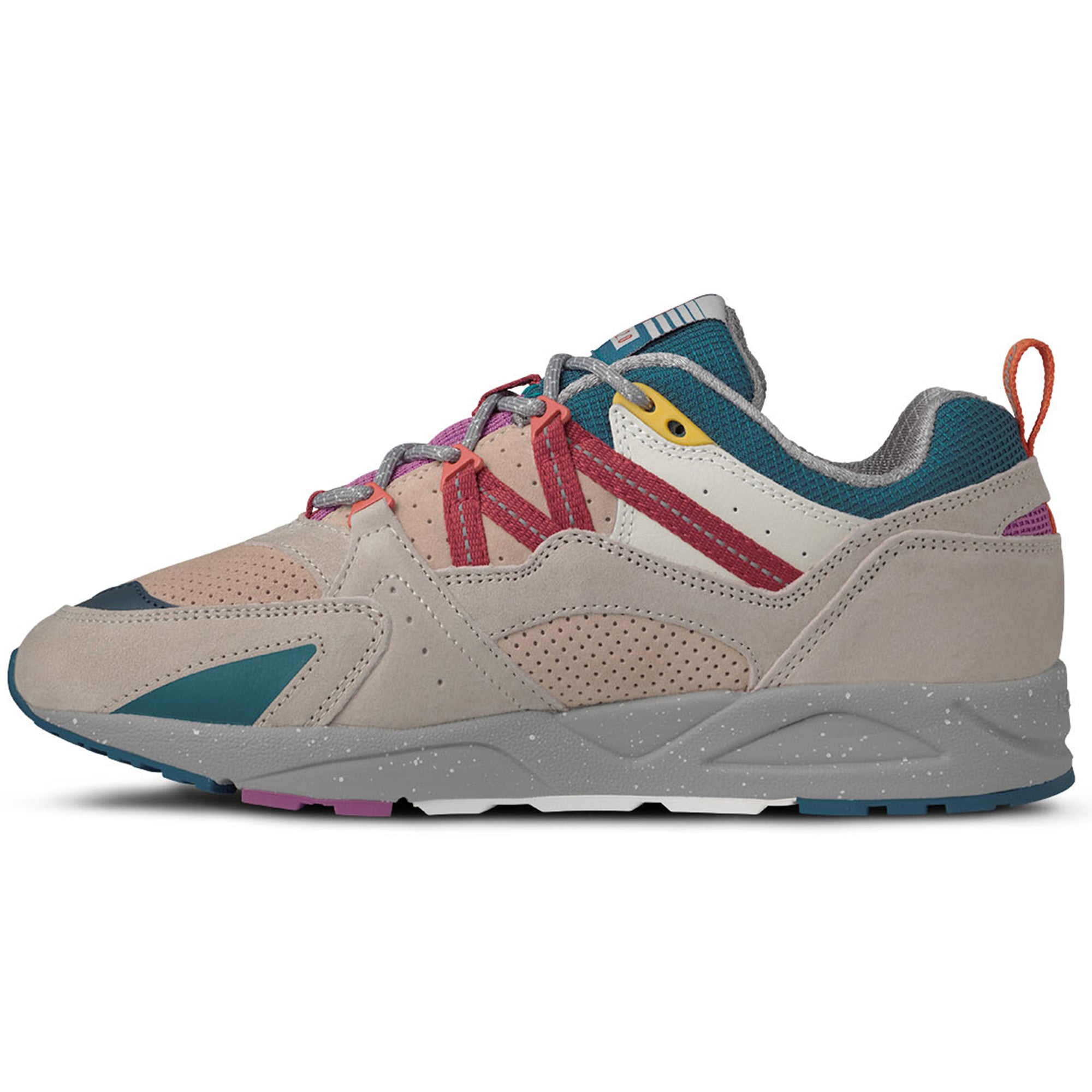 Karhu Fusion 2.0 Trainers - Silver Lining / Mineral Red