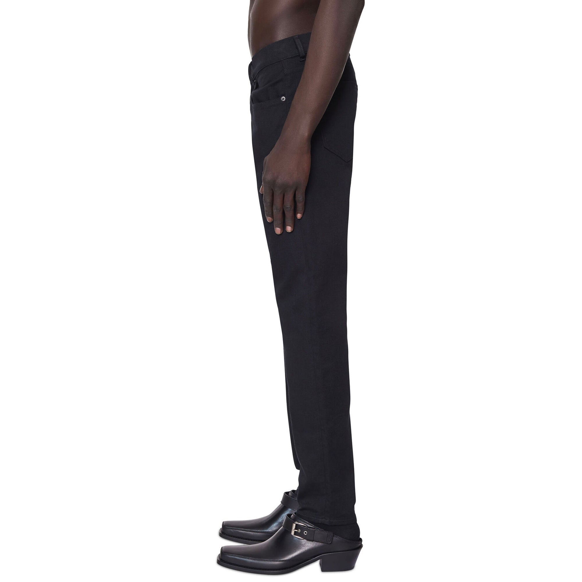 Side view of Diesel D-Strukt 069YP Straight Fit Jeans in Black
