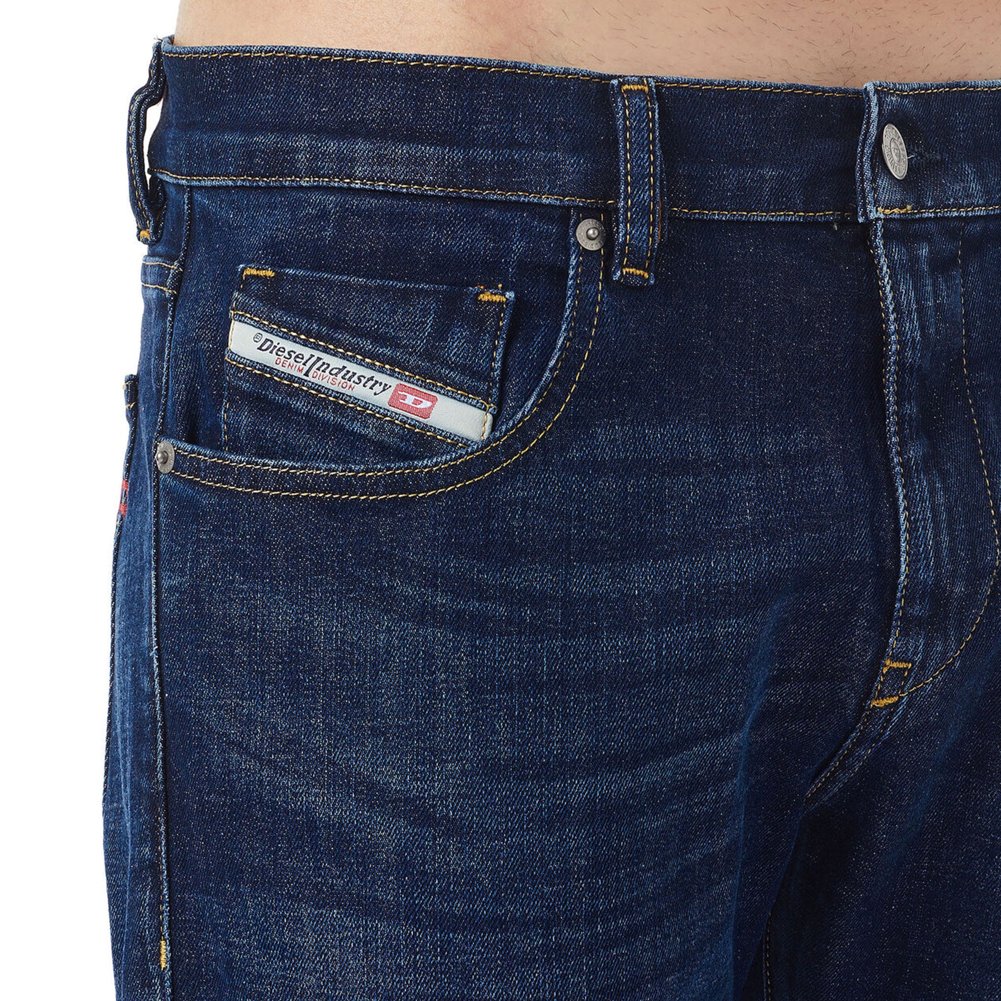 Close-up of coin pocket on Diesel D-Strukt 09B90 Straight Fit Jeans in Medium Blue
