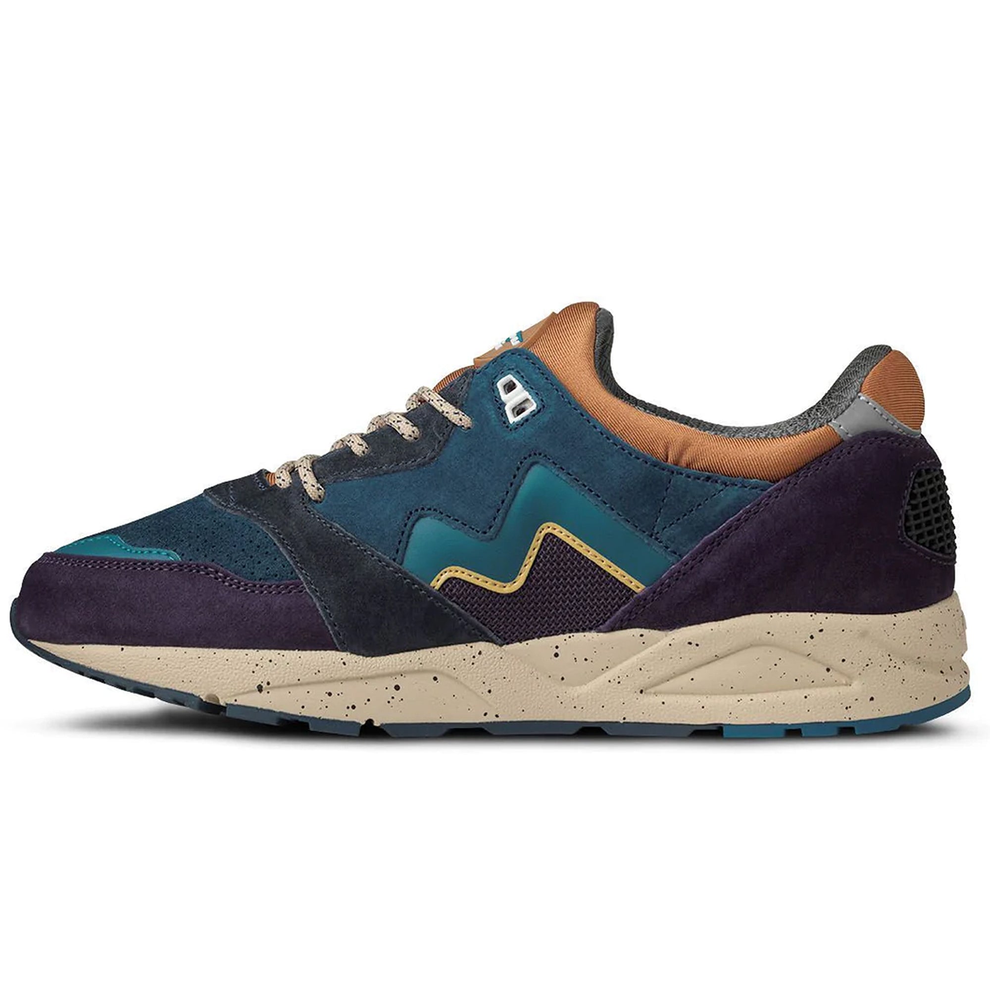 Karhu Aria 95 Trainers