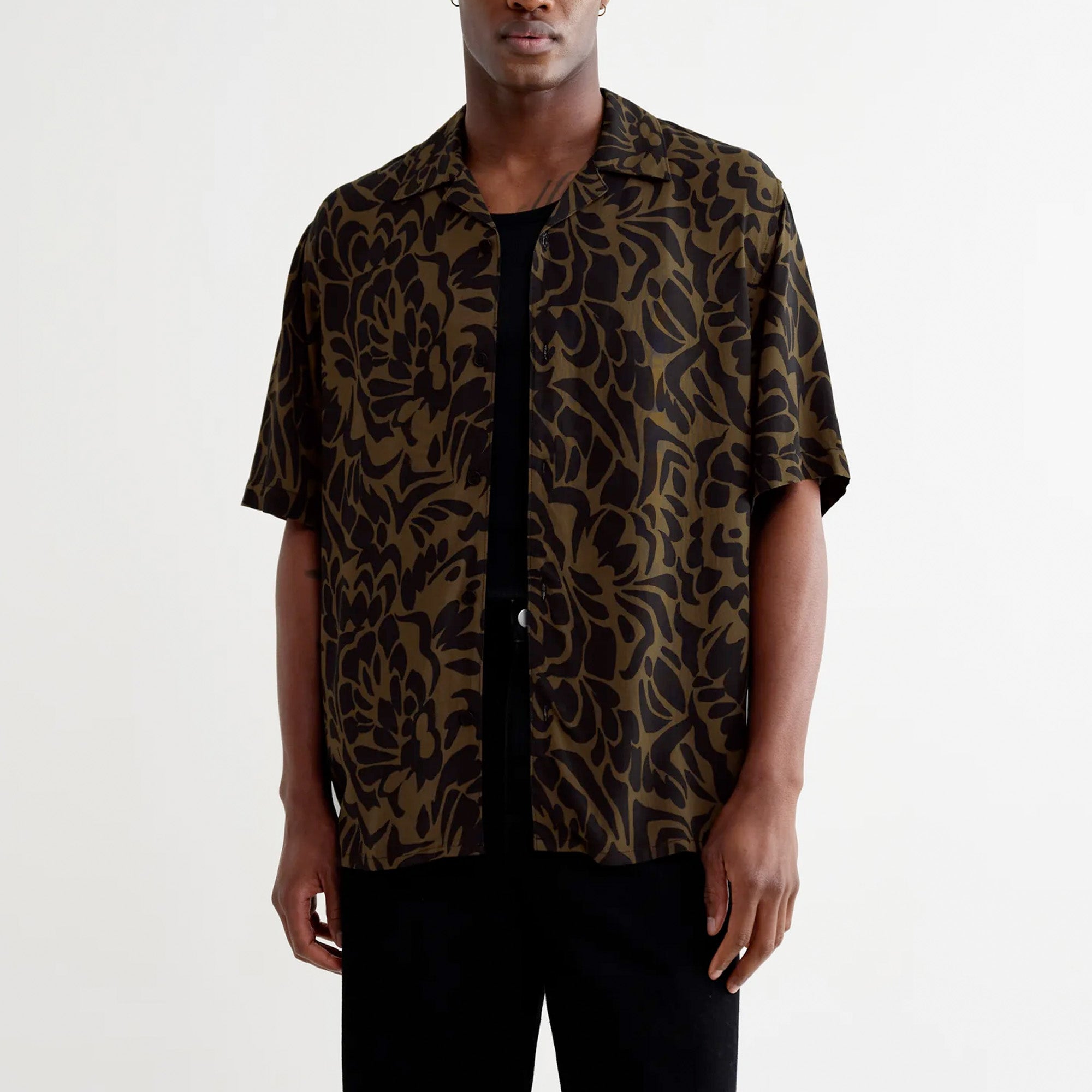 Wax London Didcot Two Tone Floral Short Sleeve Shirt