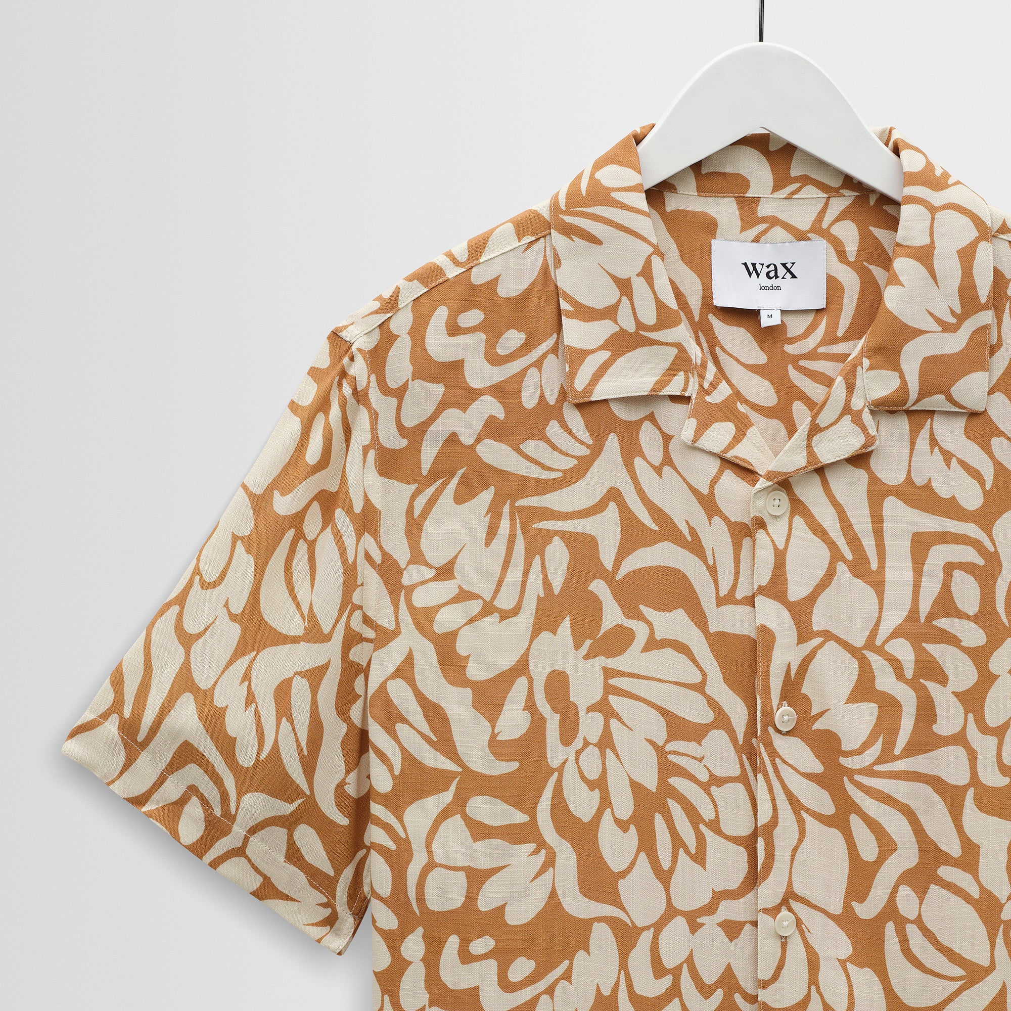 Wax London Didcot Two Tone Floral Short Sleeve Shirt