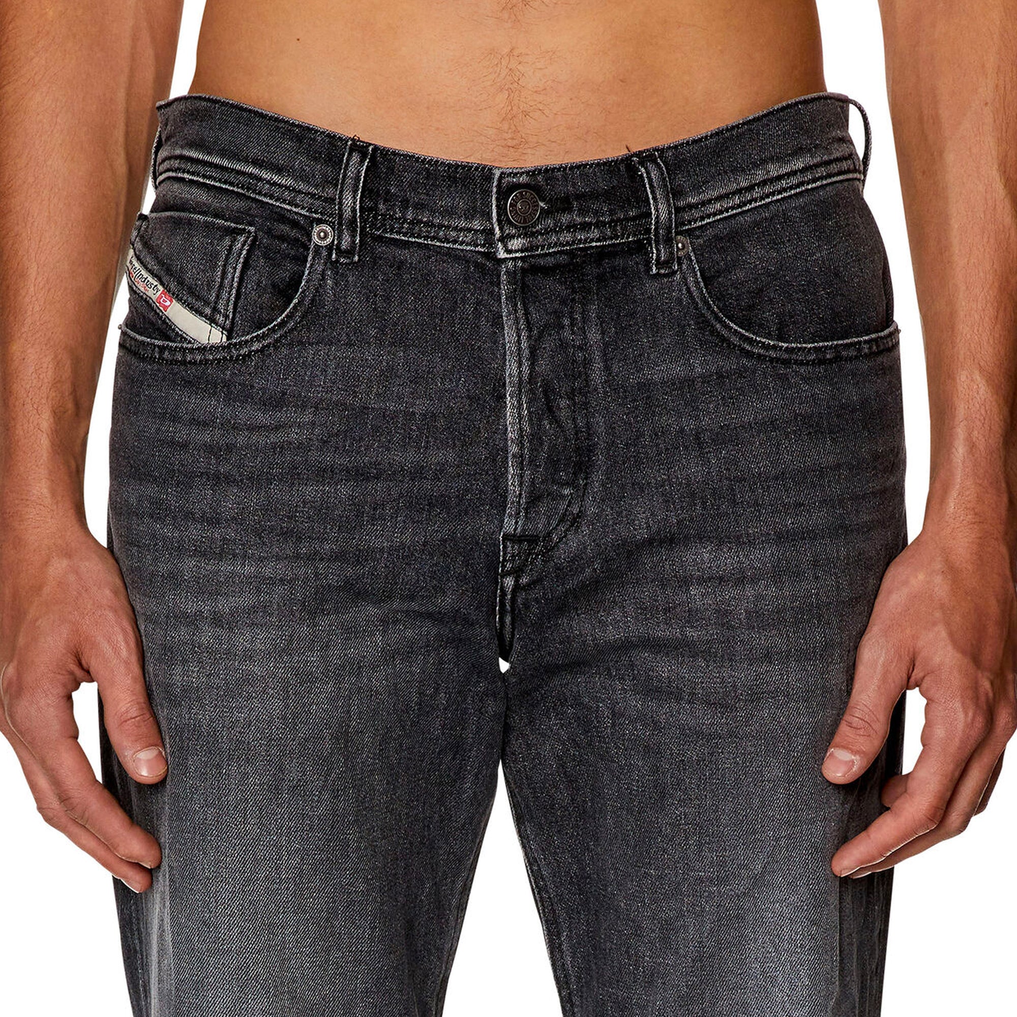 Close-up of waist on Diesel D-Finitive 09F84 Tapered Fit Jeans in Mid Grey
