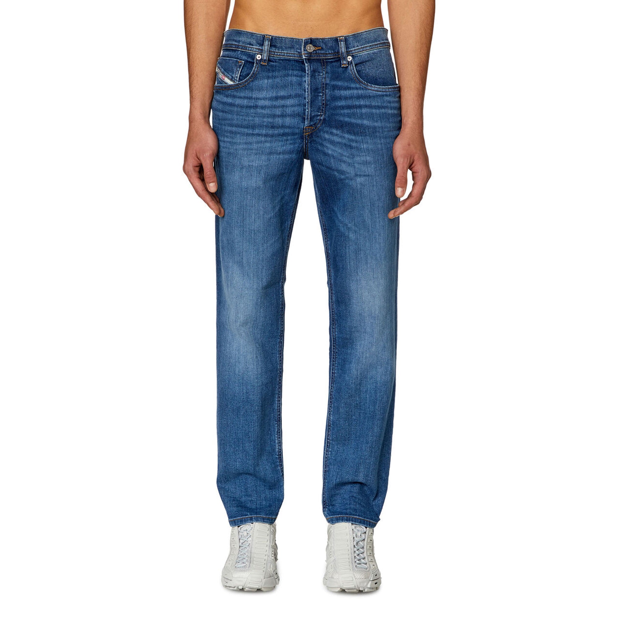 Front view of Diesel D-Finitive 0KIAL Tapered Fit Jean in Light Blue