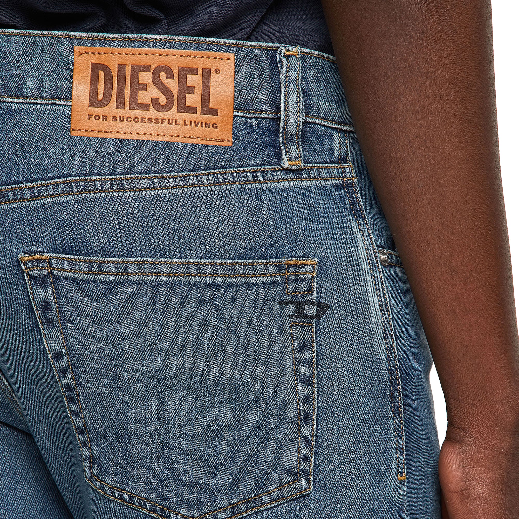 Diesel D-Strukt 9EI Slim Jeans - Medium Blue