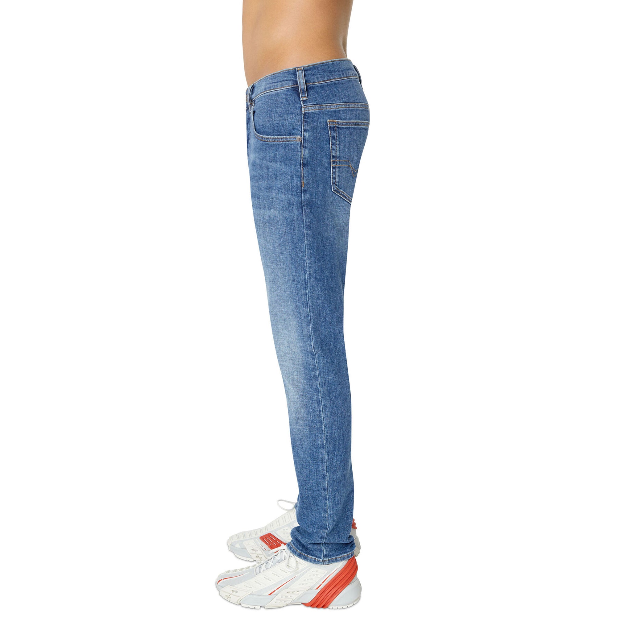 Diesel D-Yennox 0IHAT Tapered Fit Jeans - Light Blue