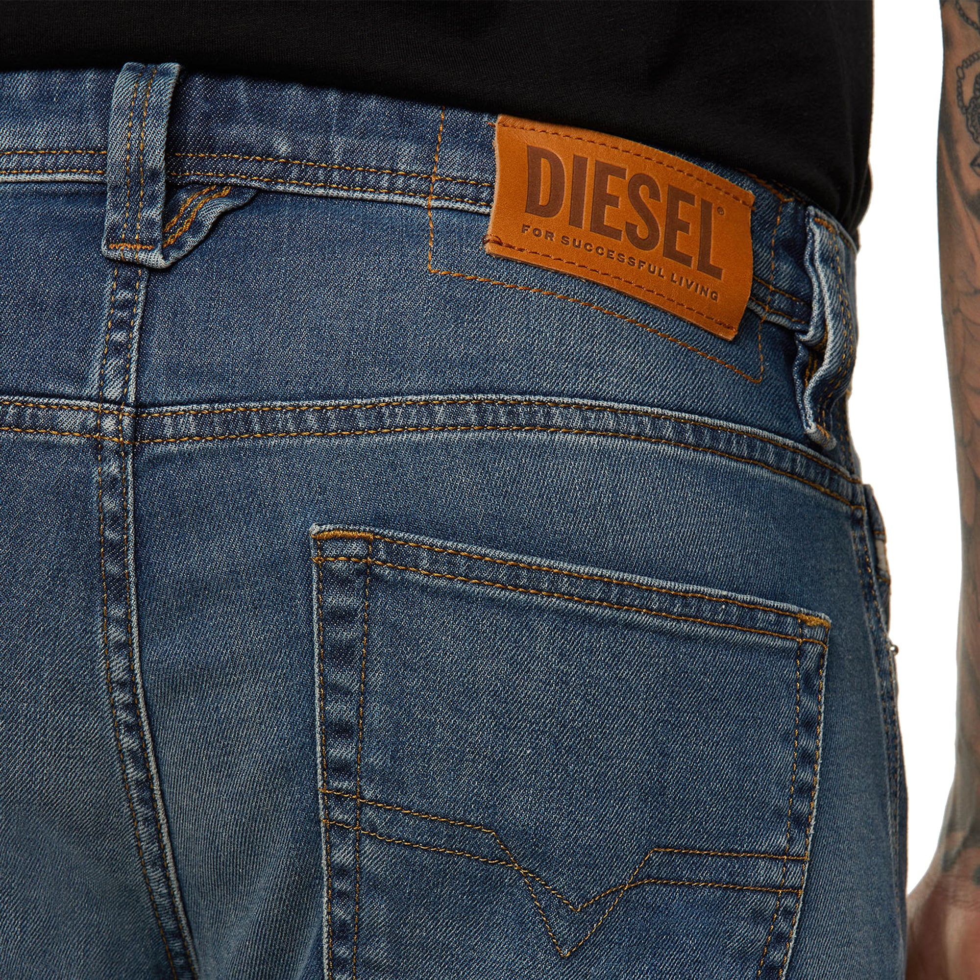 Diesel Larkee 9EI Straight Stretch Jeans - Mid Blue